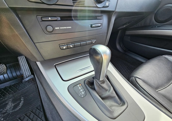 BMW Seria 3 cena 21900 przebieg: 369000, rok produkcji 2006 z Reda małe 781